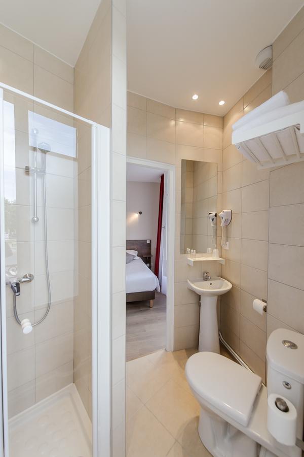 Logis Hotel - Le Petit Bellon Senlis  Ngoại thất bức ảnh
